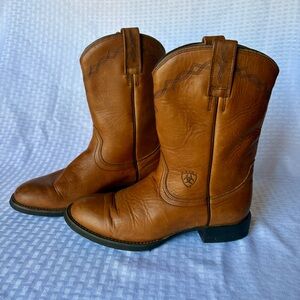 ARIAT || 6.5  Women’s Heritage Roper Boots Distressed Brown Leather VGUC